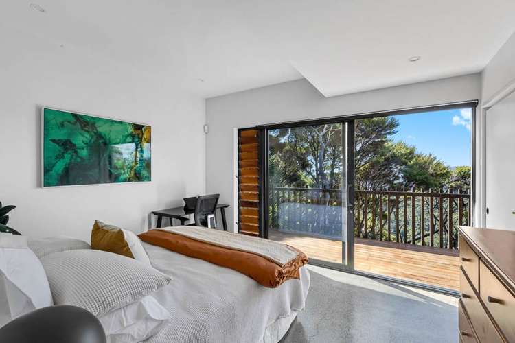 23 Log Race Road Piha_14