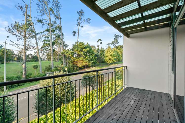 2/41 Paul Matthews Road Rosedale_7