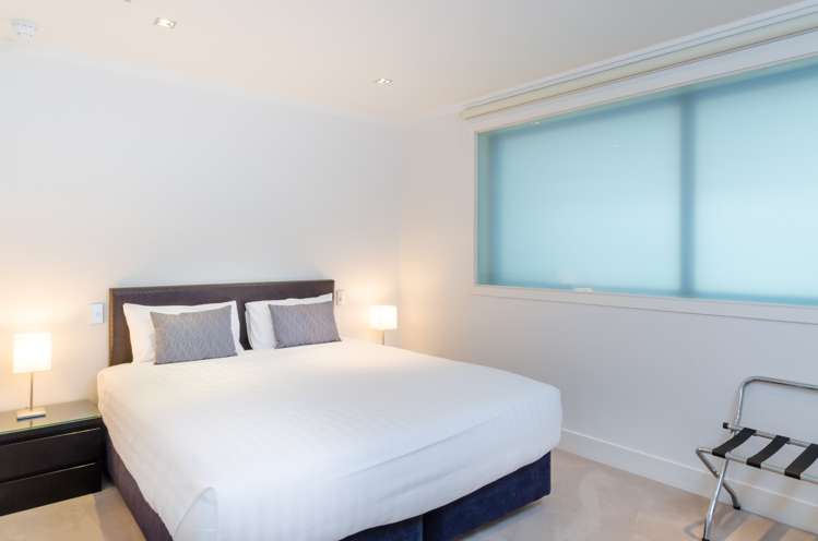 16/225 Lake Terrace Waipahihi_9