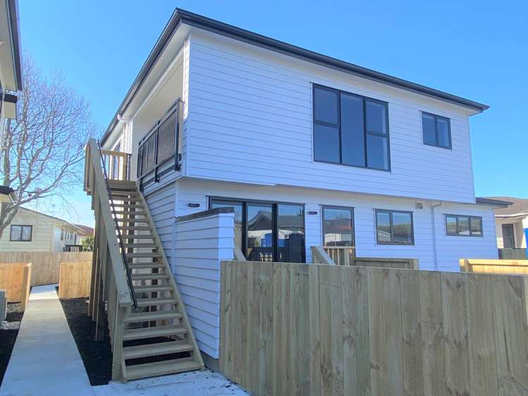 A-2/10 John Walker Drive_0