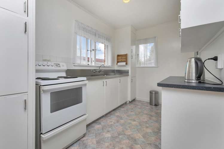 126 Hutchinson Avenue New Lynn_4