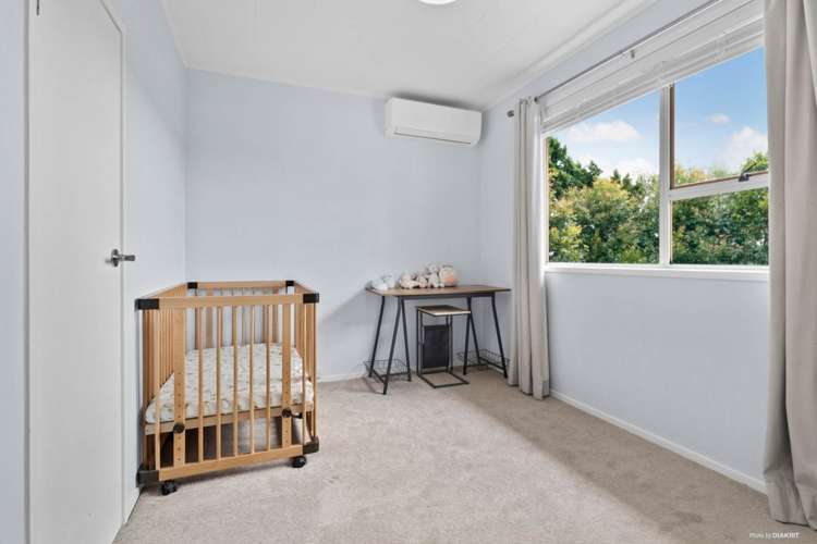 2 Surman Place Glen Eden_14