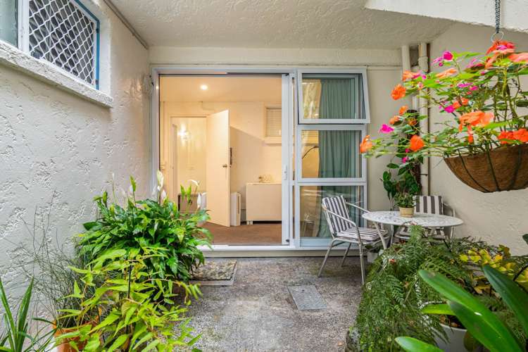 2C Weranui Road Waiwera_13
