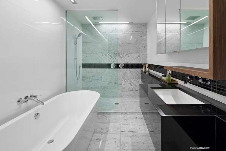 2e/150 Oriental Parade Oriental Bay_13