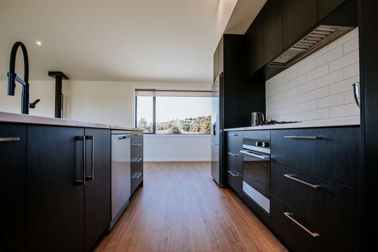 19 Pounamu Avenue Albert Town_5