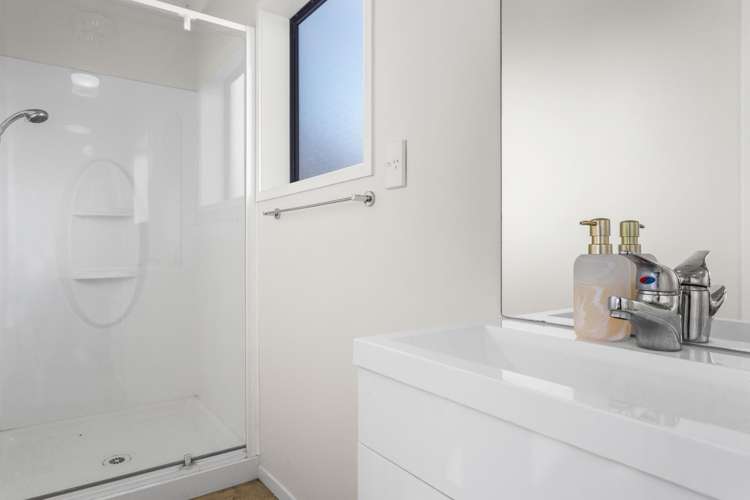 14 Commodores Close Coastlands_18