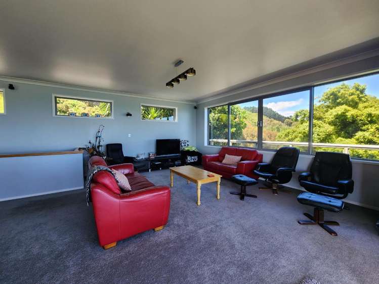 2/8 White Cliff Bay Urenui_9