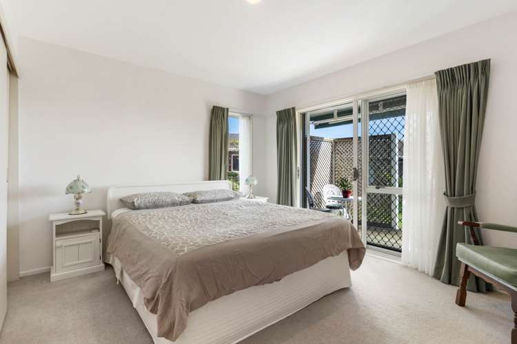 32 The Grove Red Beach_13