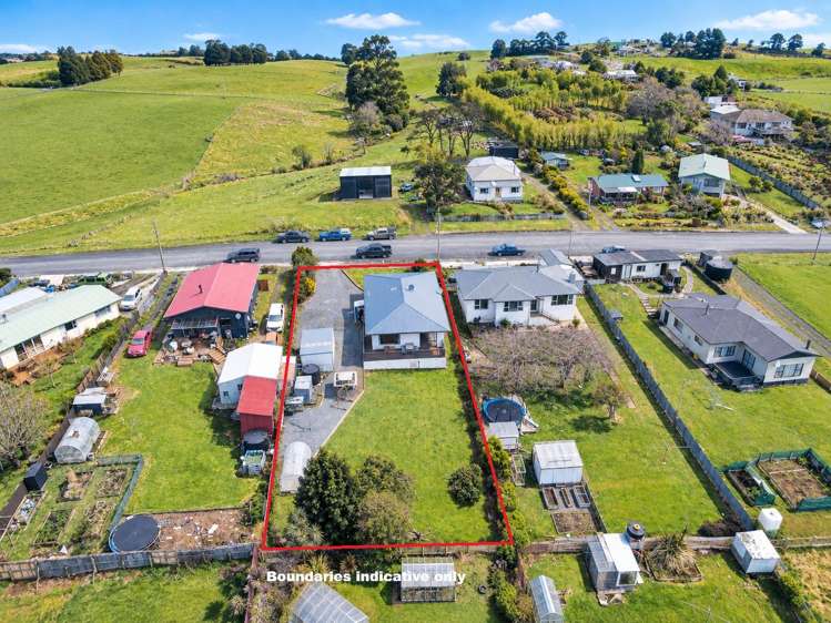 8 Macandrew Street Owaka_16