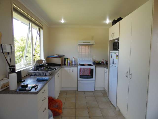 24 Selak Place Glen Eden_3