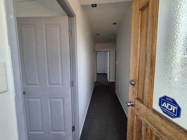 134 Hendon Avenue Mount Albert_3