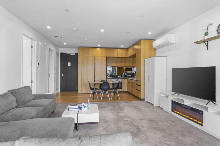 404/70 Daldy Street_3