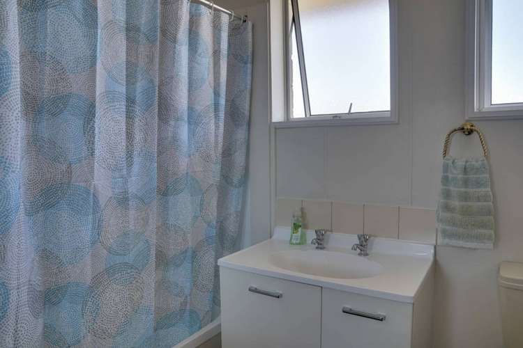 25 Clyde Street Renwick_11