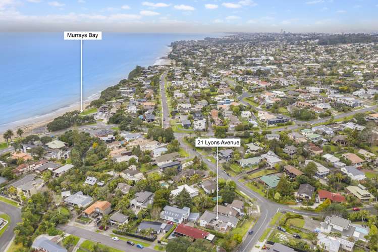 21 Lyons Avenue Murrays Bay_17