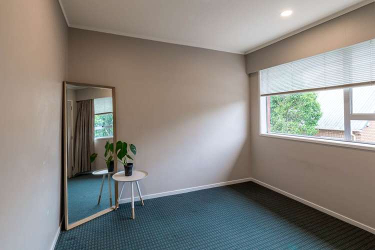 2/10 Bay Road Saint Heliers_10