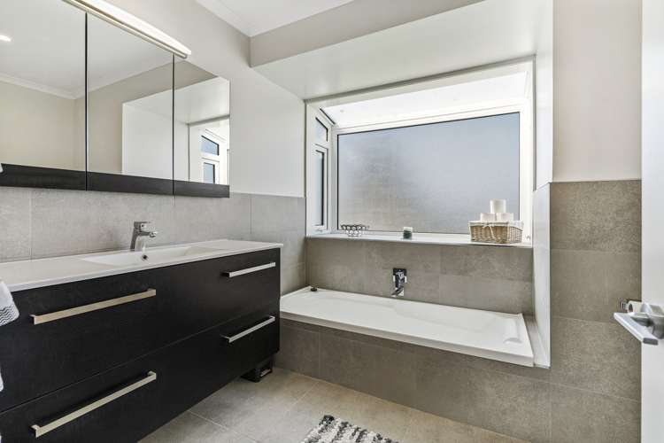 5 Ronald Algie Place Saint Johns_10