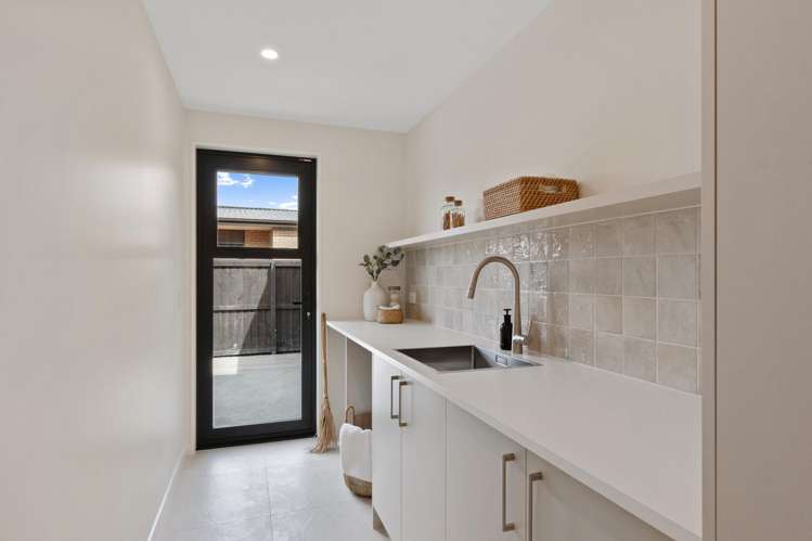 69 Whitehorn Drive Lincoln_20