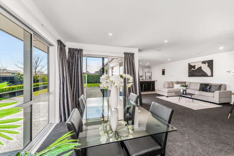 8 Temple Avenue Lincoln_10