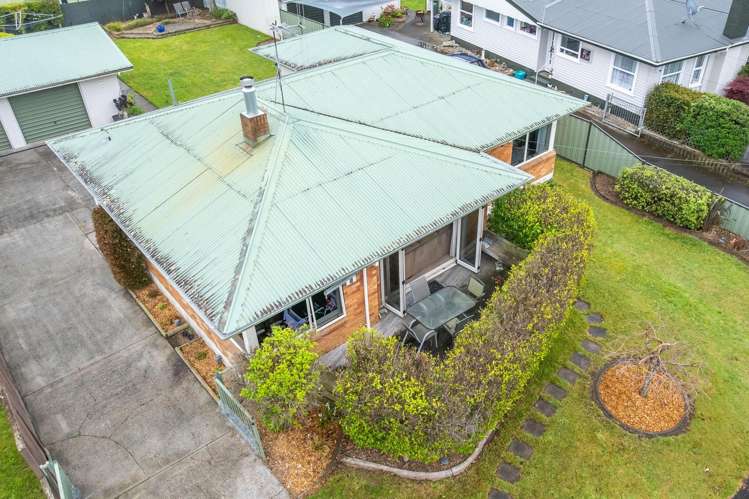 14 Jeanette Street Glenview_26