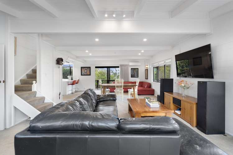 16 Albatross Road Red Beach_5