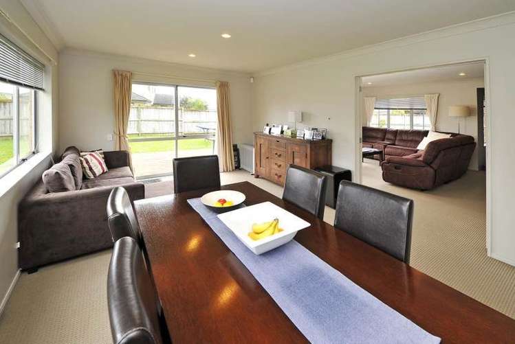 14 Fergy Crescent Wattle Downs_8