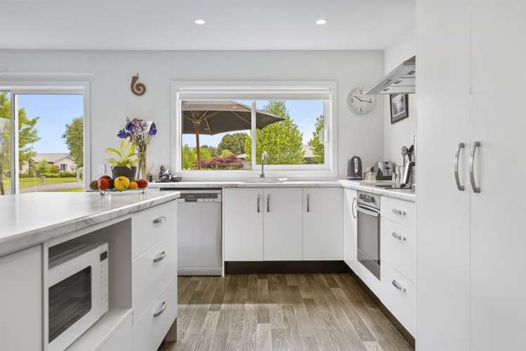 11 Maison Way Rangatira Park_4