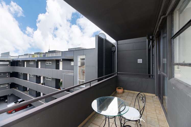 3a/15 Augustus Terrace Parnell_11