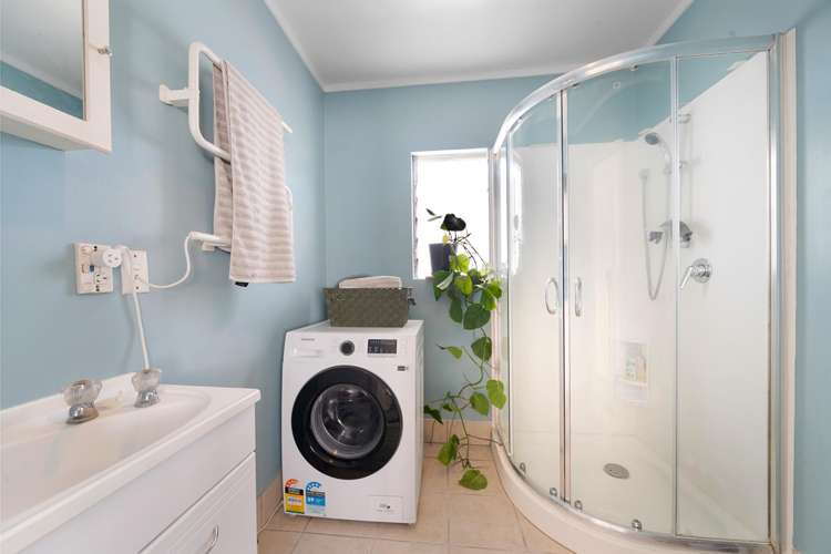 1/8 Devon Street Te Atatu South_7