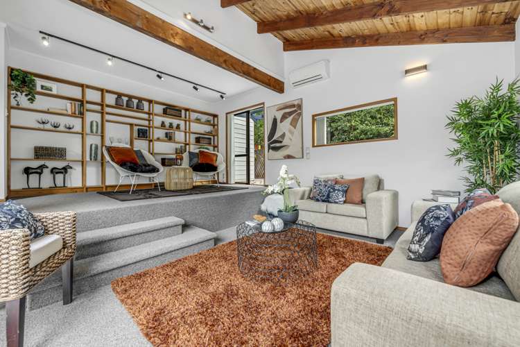 58a Uxbridge Road Mellons Bay_16