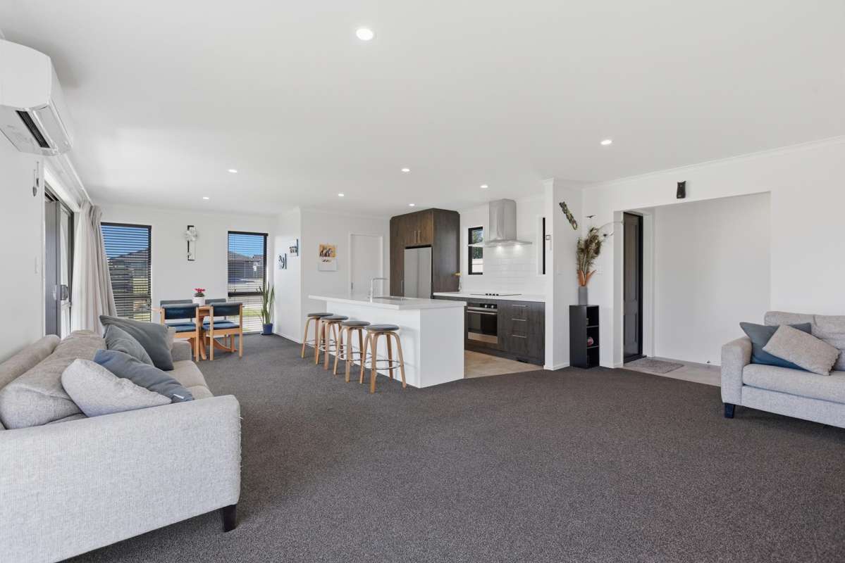 31 Honeyfield Drive_2