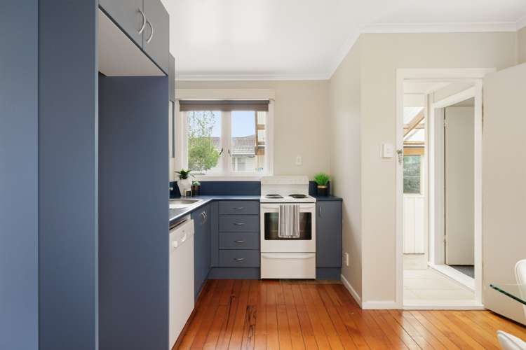 18 Lisbon Street Greerton_5