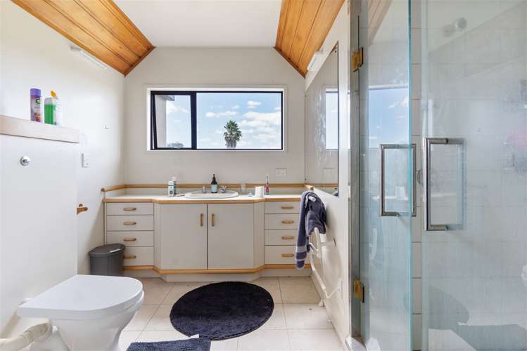 261 North Road Clevedon_15