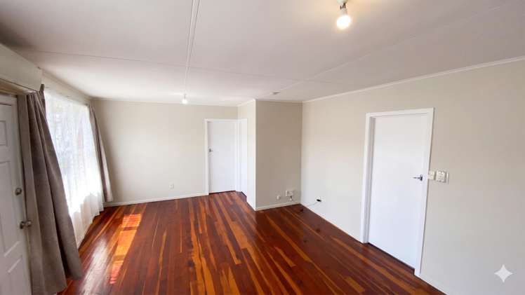 2/82 Portage Road New Lynn_3