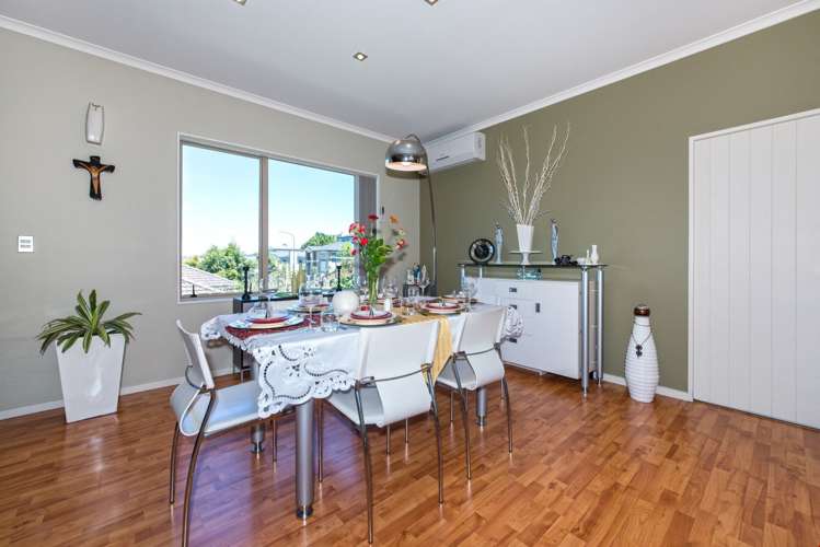 8 Vidal Way Flat Bush_5