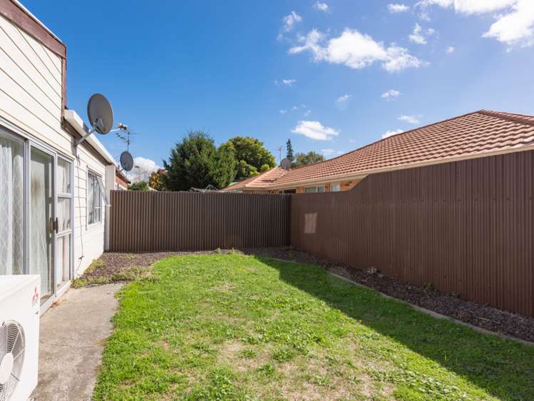 2/68 Maxwell Road Blenheim Central_13