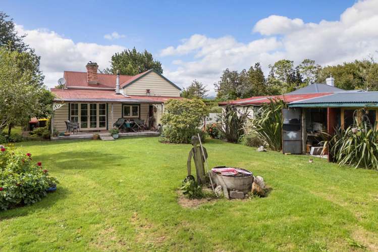 10A Queen Street Waikino_12