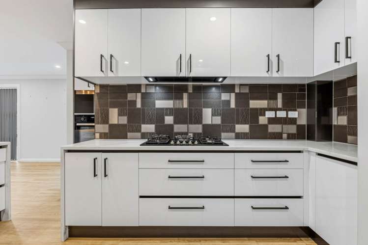 62 Castlebane Drive Flat Bush_5