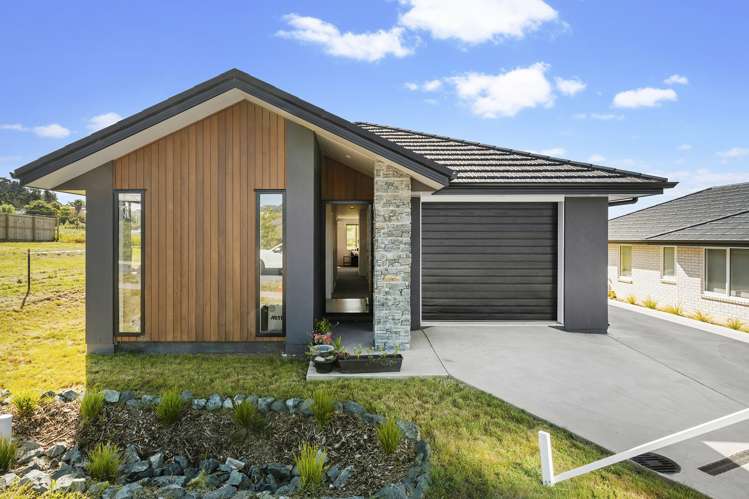 10 Mahi Road Helensville_12