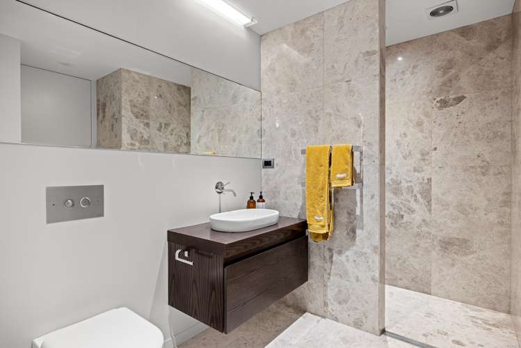 2/415 Oceanbeach Road Mount Maunganui_24