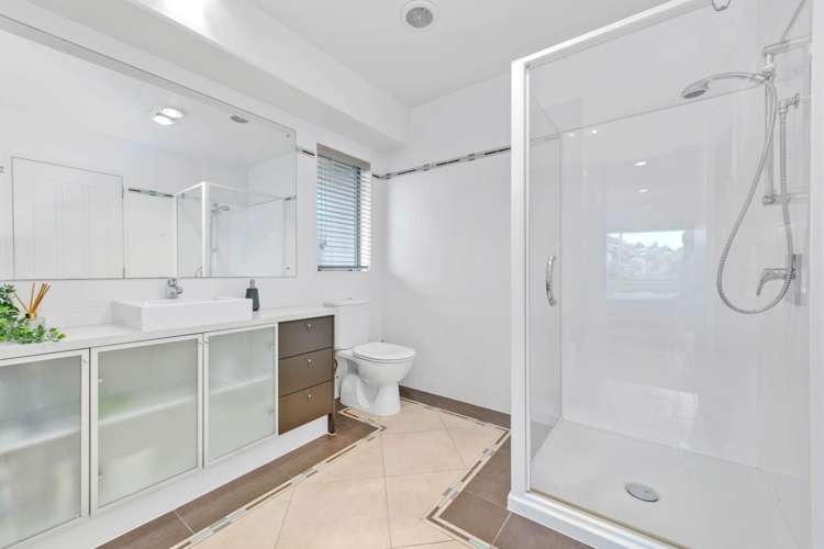 17 Pine Harbour Parade Beachlands_21