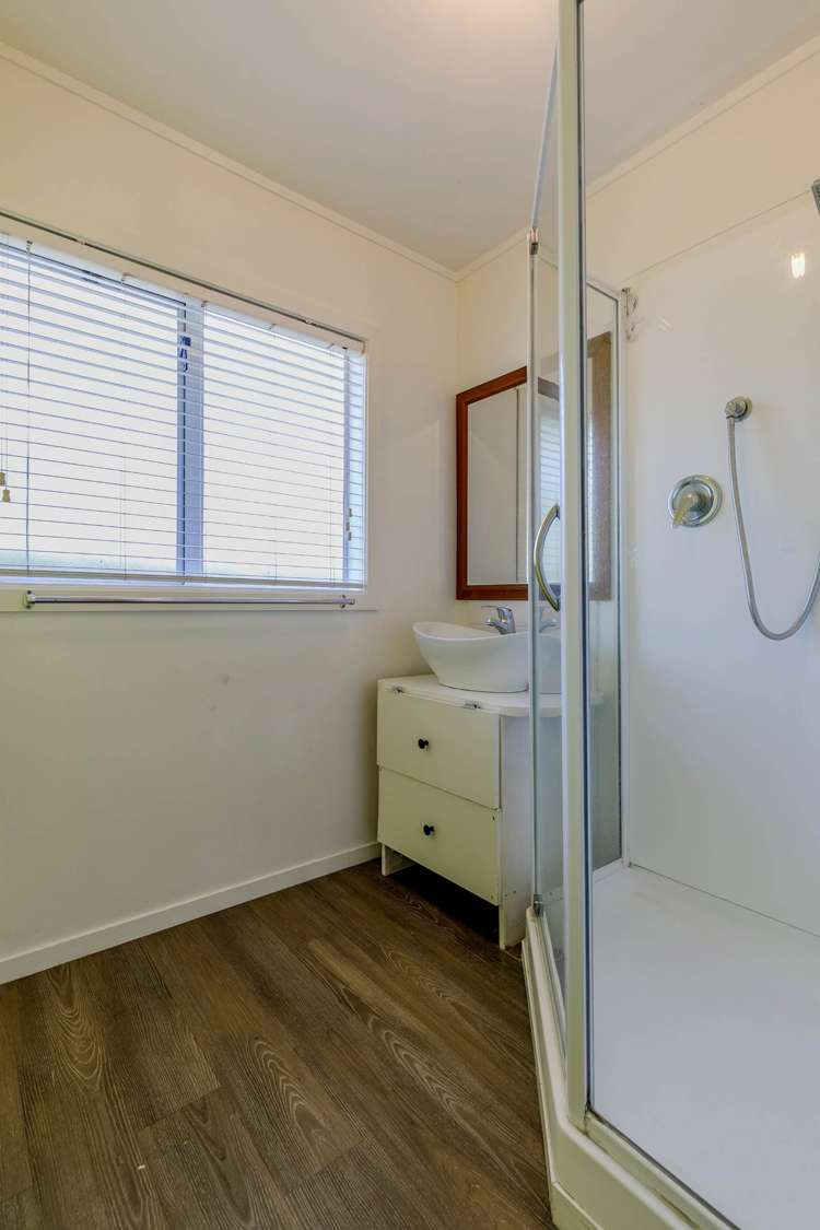 1/4 Monteith Crescent Remuera_9