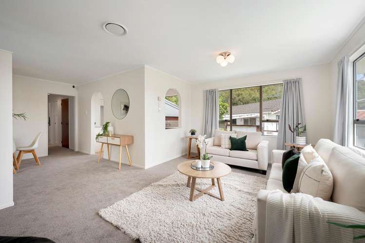 62 Antrim Crescent Wainuiomata_3