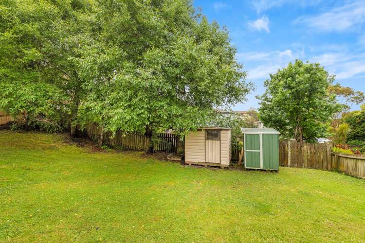 15 Panzic Place Glen Eden_17