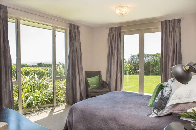 12 Karoro Place Karoro_12