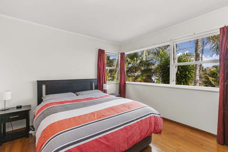 64 Stott Avenue Birkdale_11