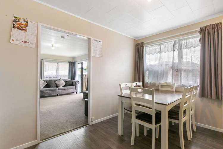 32 Larissa Avenue Henderson_10