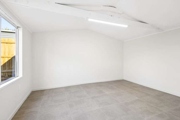 18 Burbank Avenue Manurewa_16