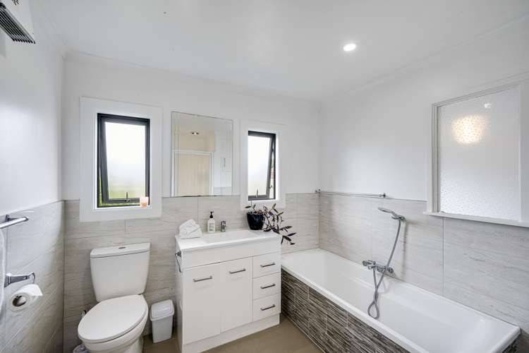 13 Howard Road Taradale_9