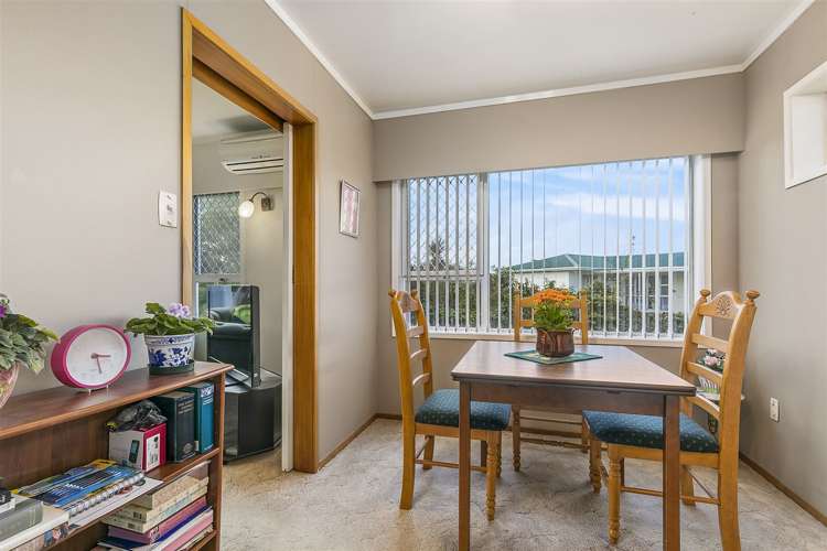 2/14 Rowan Terrace Te Atatu South_7