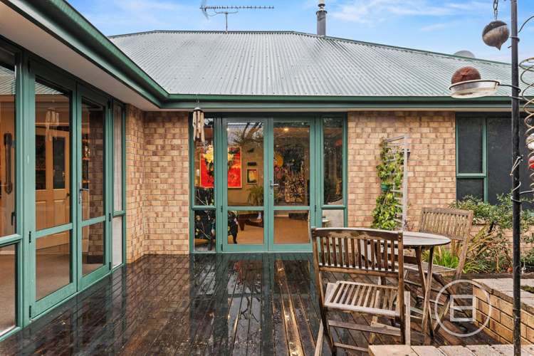 16 Shearwater Drive Woolston_14